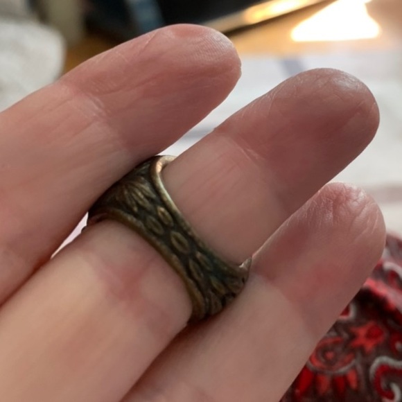 Ring - Picture 4 of 4